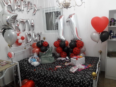 Amit bday room