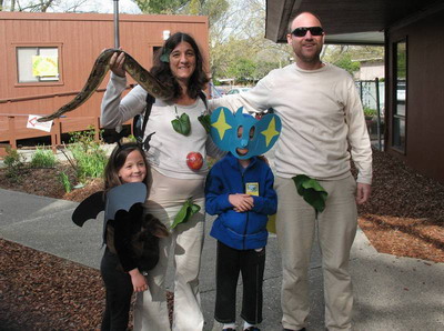 The Segolis in Purim dress