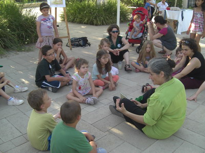 Levy kids at Ramat Hanadiv