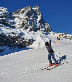 Zoe ski