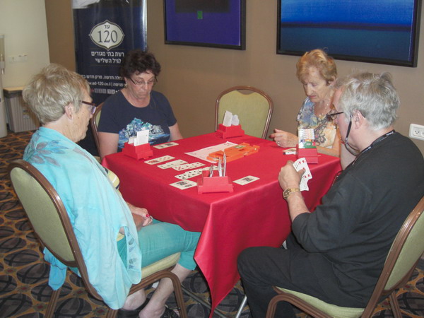 Doreen playing bridge