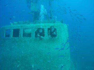 wreck dive