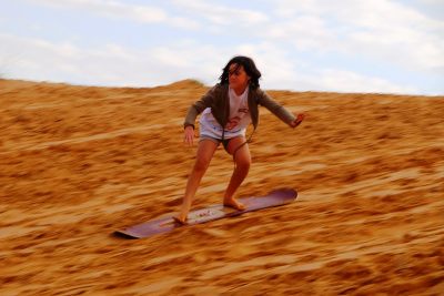 Surfing the dunes